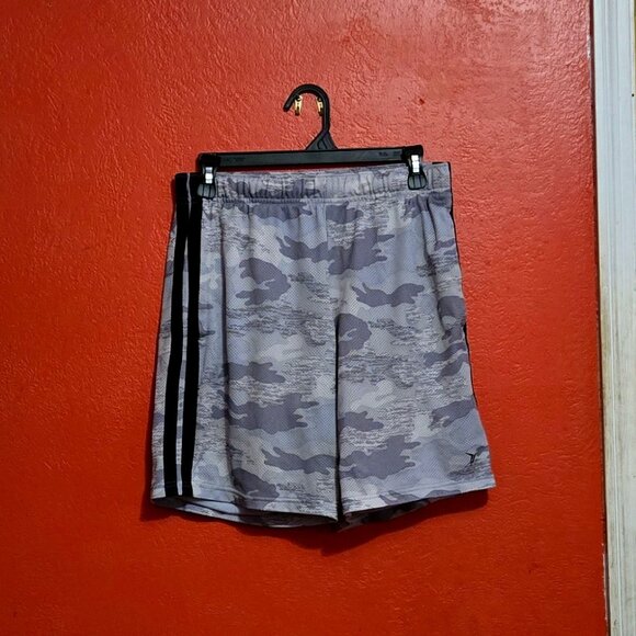Old Navy Men’s Mesh Performance Shorts – 10-in Inseam – Grey Camo - Picture 1 of 2